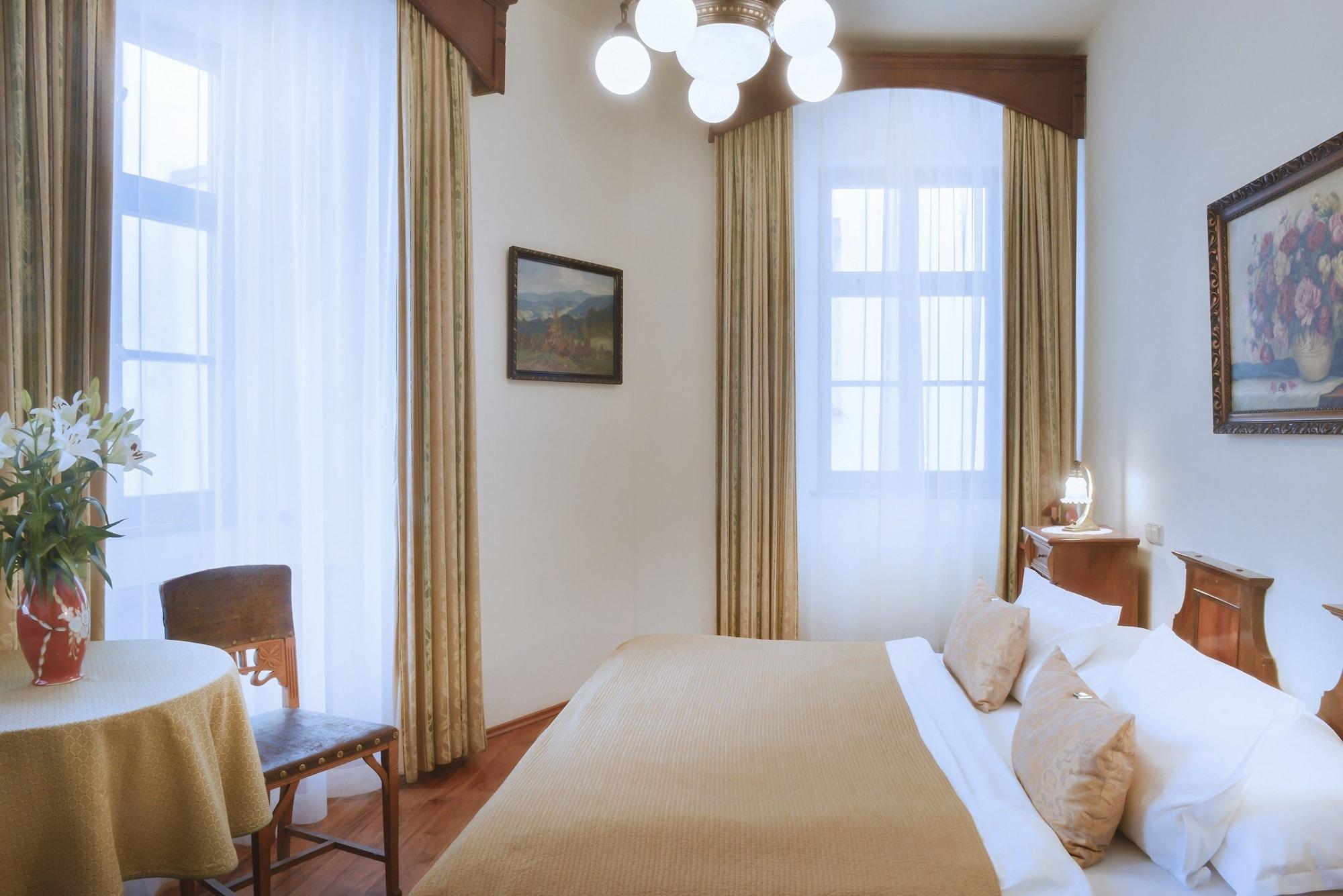 Grand Hotel Praha Exterior photo